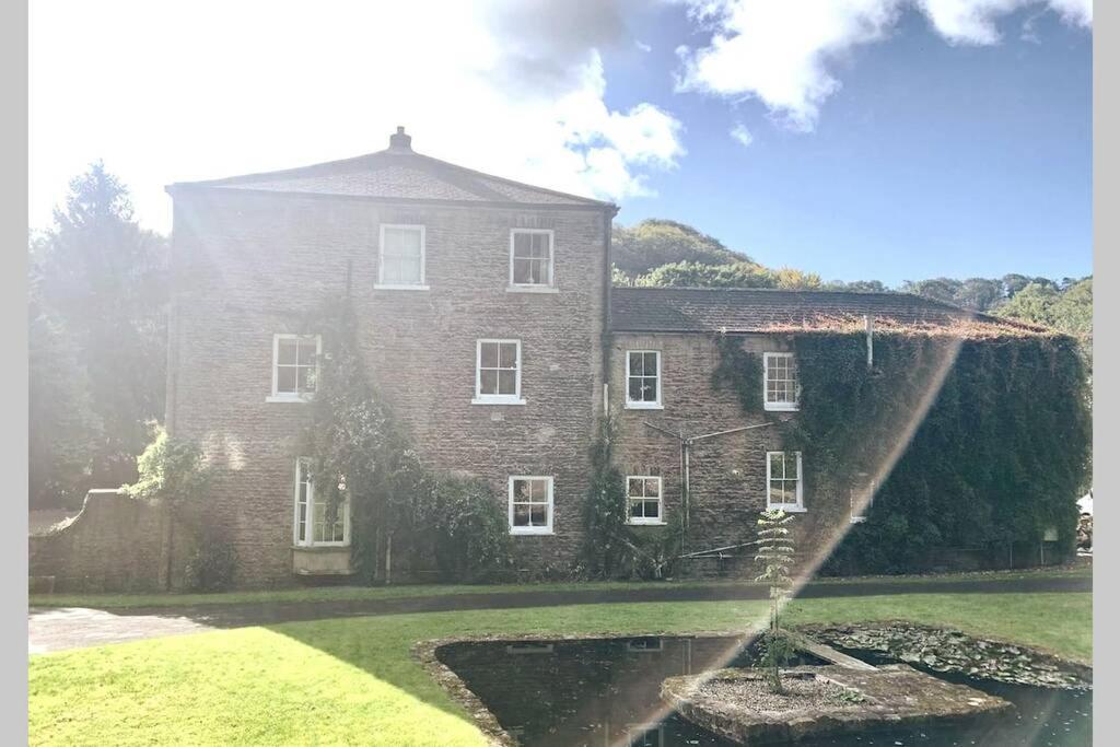 Georgian Villa In Richmond On The River Swale Exterior photo